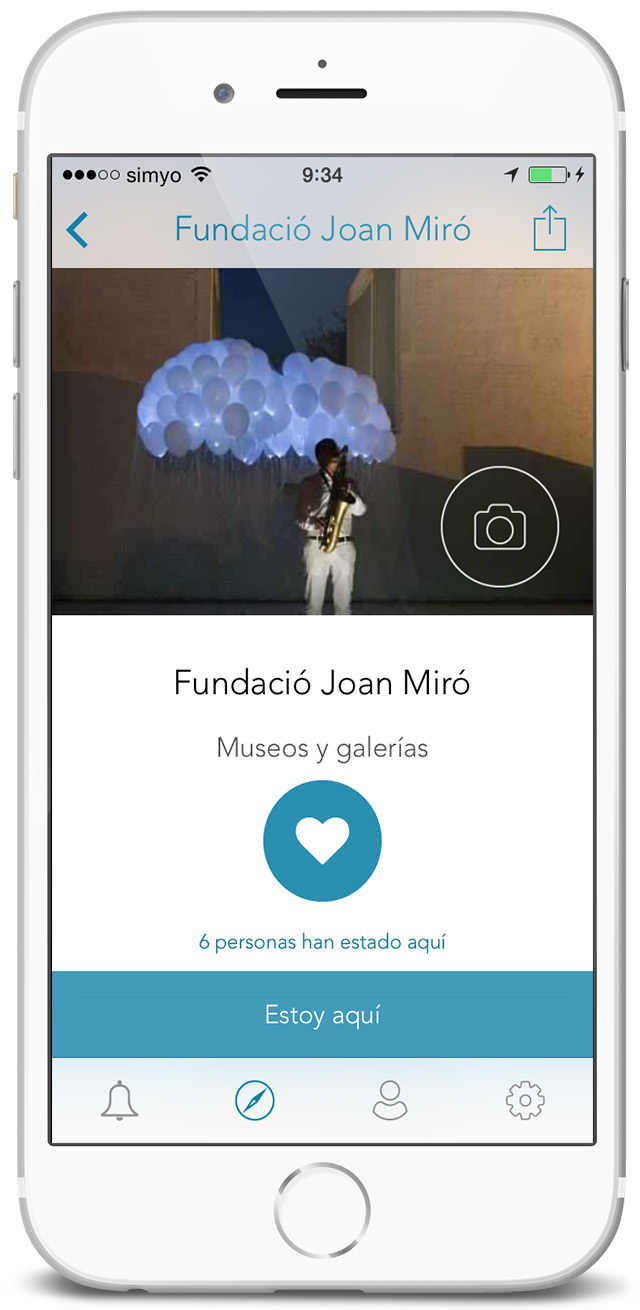 Screenshot de app móvil SmartPromo - Pantalla de detalles de un negocio (fotos, Me gusta, check-in...)